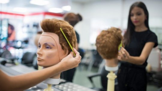 Scuola parrucchieri napoli : perchè fidarsi di ArtStudio